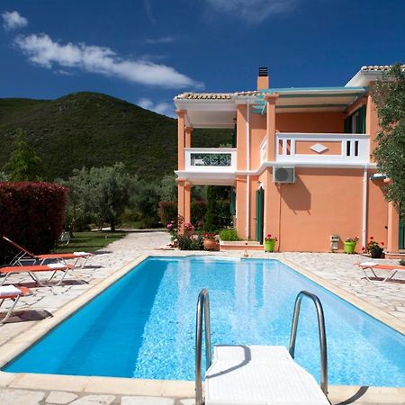 Pantheon & Danae Luxury Villas ซีโวตา ภายนอก รูปภาพ