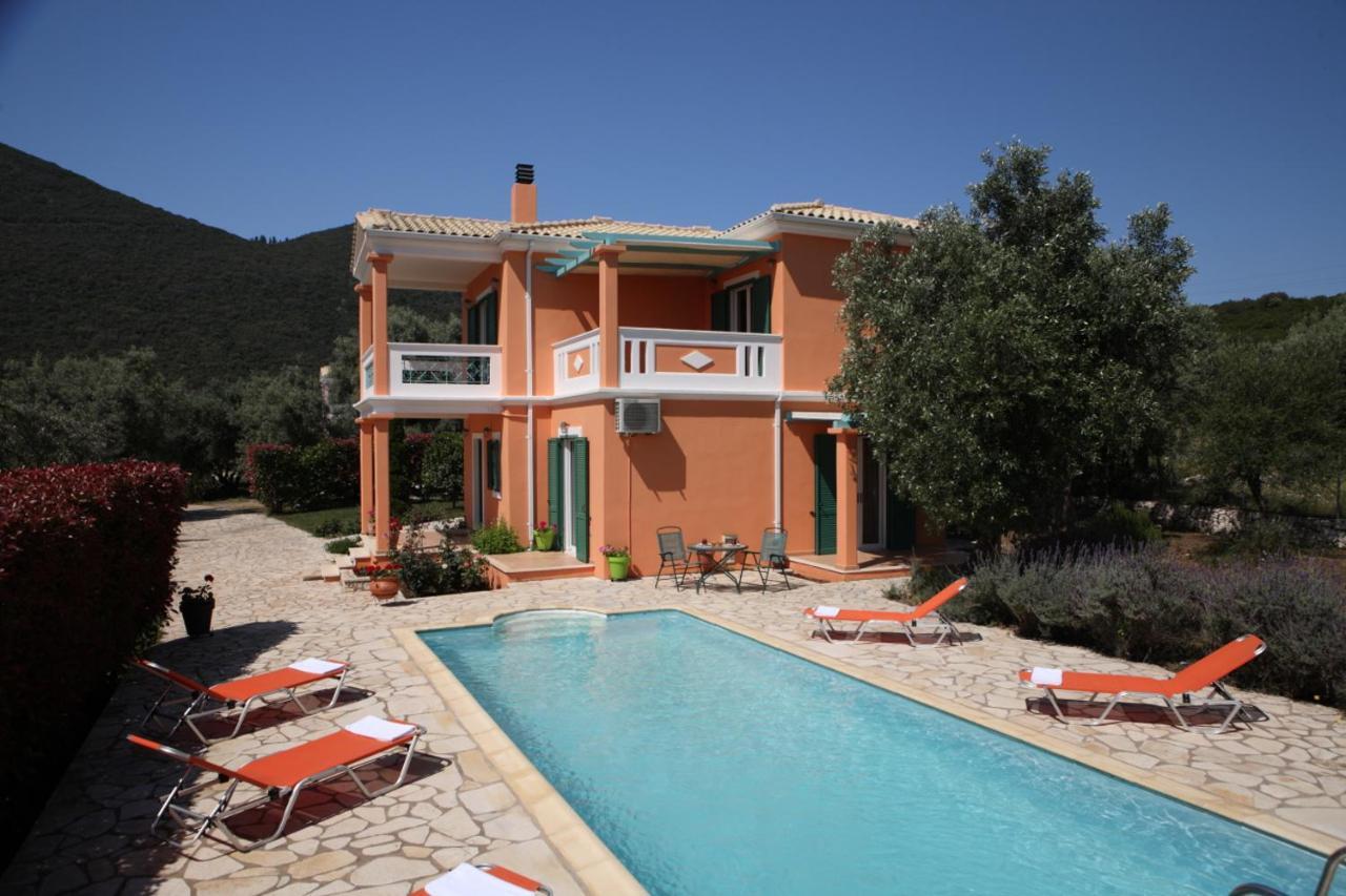 Pantheon & Danae Luxury Villas ซีโวตา ภายนอก รูปภาพ