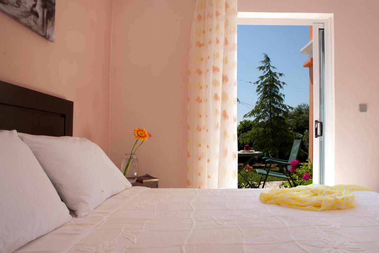 Pantheon & Danae Luxury Villas ซีโวตา ภายนอก รูปภาพ