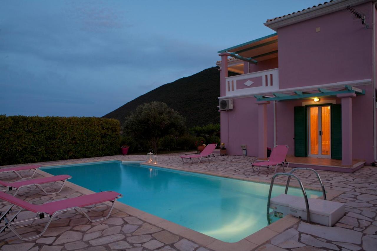 Pantheon & Danae Luxury Villas ซีโวตา ภายนอก รูปภาพ