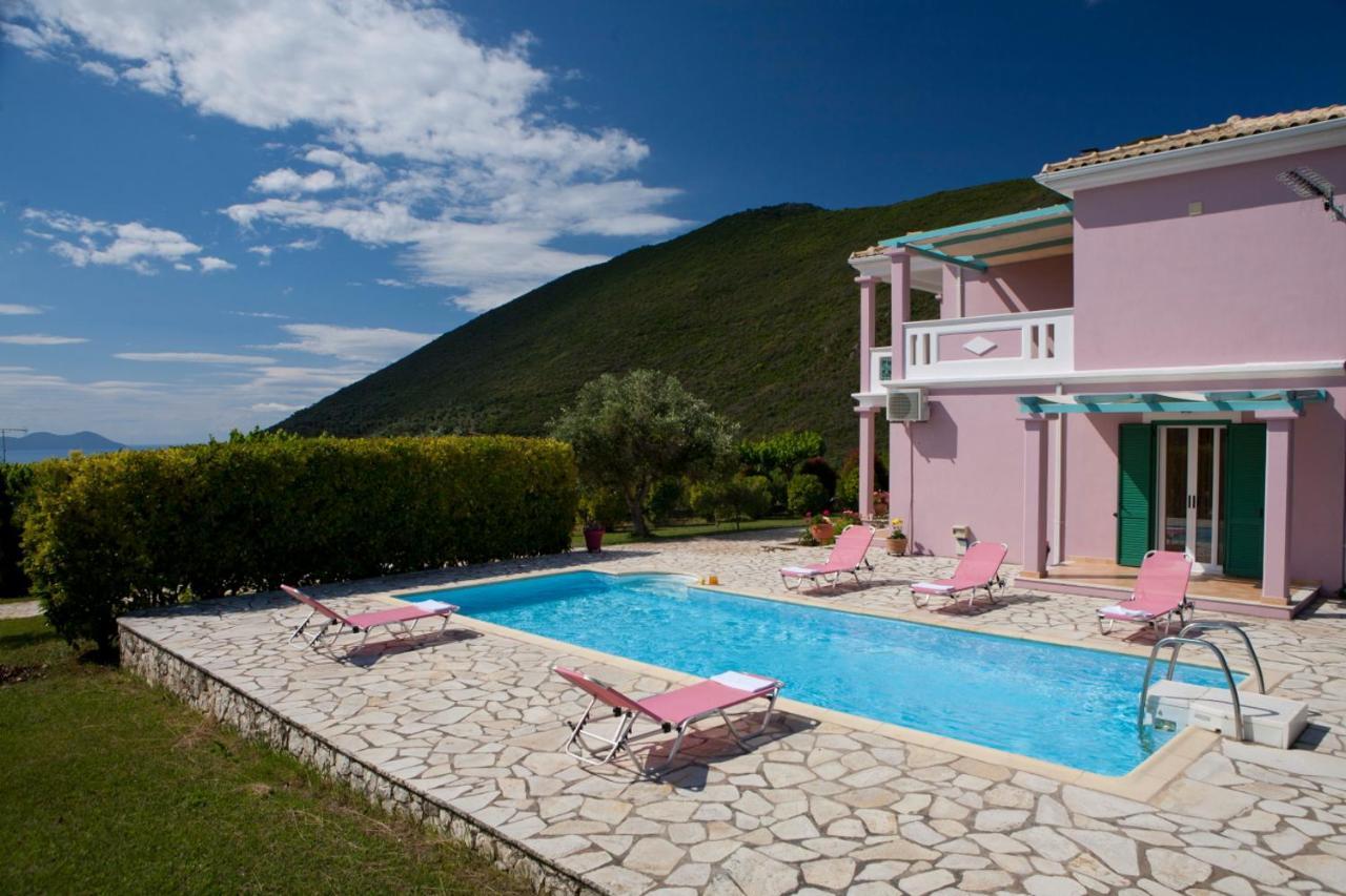 Pantheon & Danae Luxury Villas ซีโวตา ภายนอก รูปภาพ