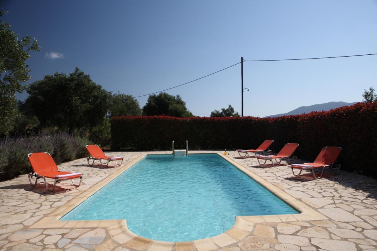 Pantheon & Danae Luxury Villas ซีโวตา ภายนอก รูปภาพ