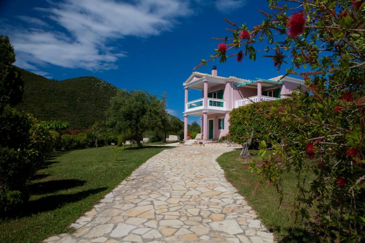 Pantheon & Danae Luxury Villas ซีโวตา ภายนอก รูปภาพ